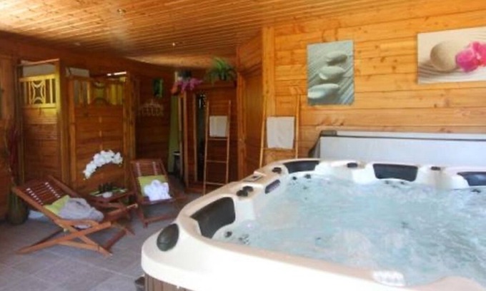 Roches Bed & Breakfast | Chambre D'hôte Dans un Domaine Avec Étangs de Pêche et Espace Bien-être
