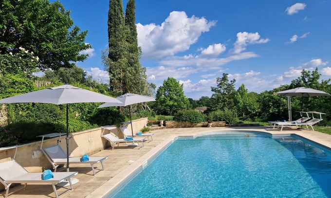 Ribagnac Bed & Breakfast | Chambre D'hôtes Avec Jardin et Piscine - Petit Déjeuner Inclus