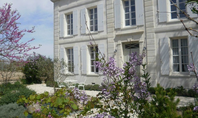 Sablonceaux Bed & Breakfast | Chambre d'hôtes - Domaine De Berthegille