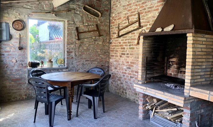 Monts-en-Ternois Bed & Breakfast | Chambre d'hôte with balcony (2 pers)