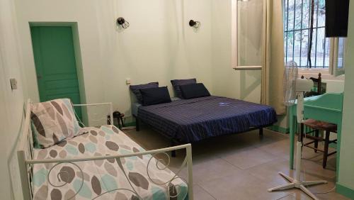 14th Arrondissement House | chambre dans villa