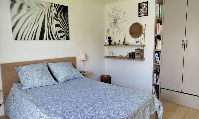 Clarensac Bed & Breakfast | Chambre du bonheur private suite/jacuzzi (optional)