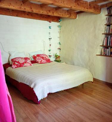 Saint-Etienne-de-Boulogne Bed & Breakfast | chambre spacieuse avec sdb et terrasse privative