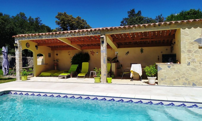 Causse-de-la-Selle Bed & Breakfast | Chambre Indépendante Chez Particulier Avec Piscine Près des Gorges de L'hérault