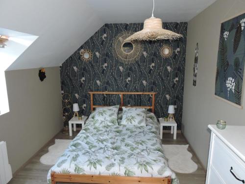Tourville-la-Campagne House | chambre lit double