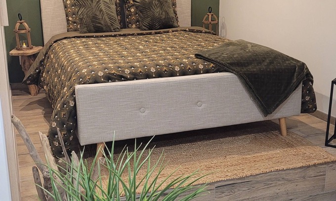 Etaples Bed & Breakfast | Chambre Love Room Avec Sauna et spa