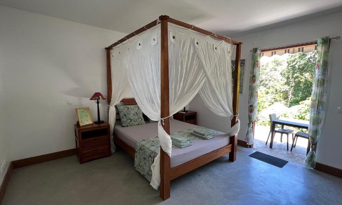 Lamentin Bed & Breakfast | Chambre Paradise