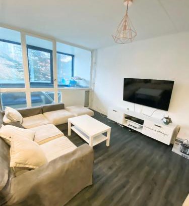 Cenon House | Chambre PRIVÉE dans appartement PARTAGÉ - Cenon - Tram A - WIFI - Ref ME1