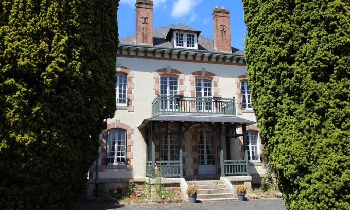 Chalus Bed & Breakfast | Chambres d'hôtes Au fil du temps