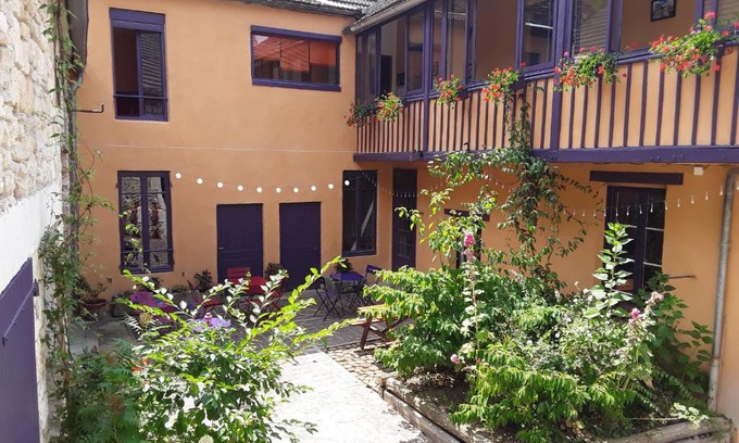 Mailly-la-Ville House | Chambres d'hotes Les Coutas