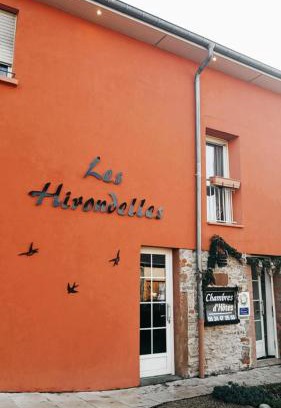 Gaubiving Bed & Breakfast | Chambres d'Hotes Les Hirondelles