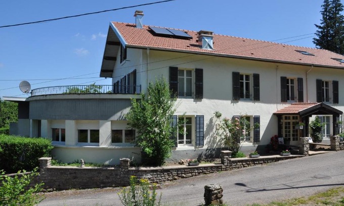 Forges-les-Bains Bed & Breakfast | Chambres et table d'hotes Vie la Vie