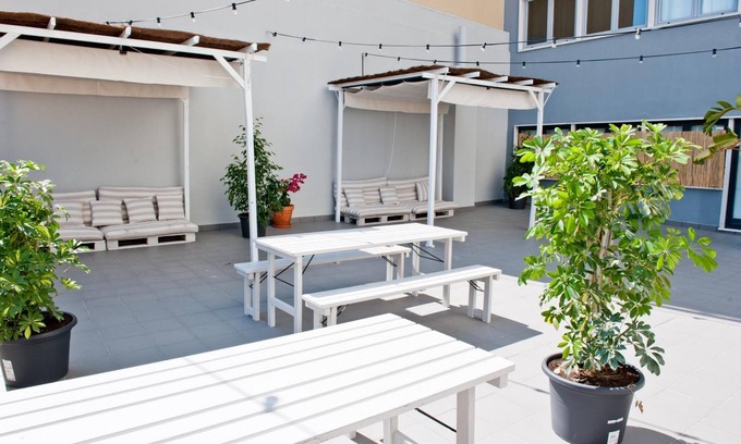 Santo Antonio Apartment | Champagne Vibes in Lisbon - By Misha s Place 5c