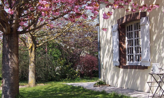 Marville-Moutiers-Brule Cottage | Chantebrise: Cozy cottage with garden for 7 people