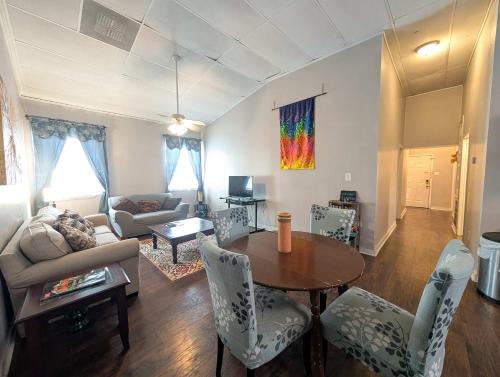 Ingleside Apartment | Chapel