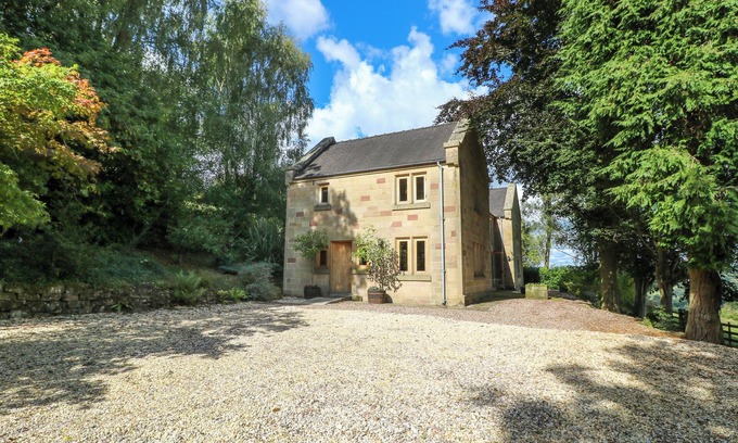 Crich Cottage | CHAPELFIELD, family friendly, character holiday cottage in Wirksworth