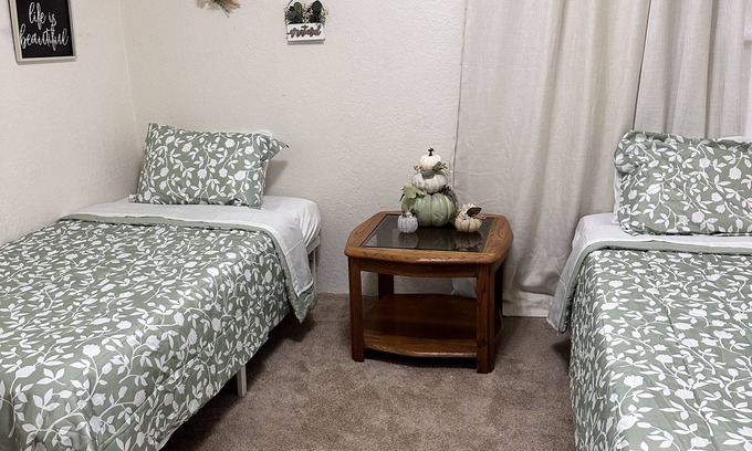 Hydro House | Charl & Jami’s 2nd Marais Rental- cozy for family and our worker crews!