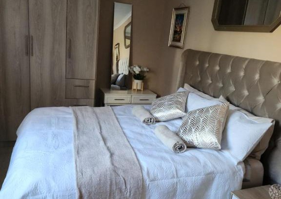 Berea House | Charles Court Guest House