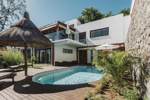 Boucan Canot Villa | Charles - magnifique villa neuve avec piscine et accès direct à la plage