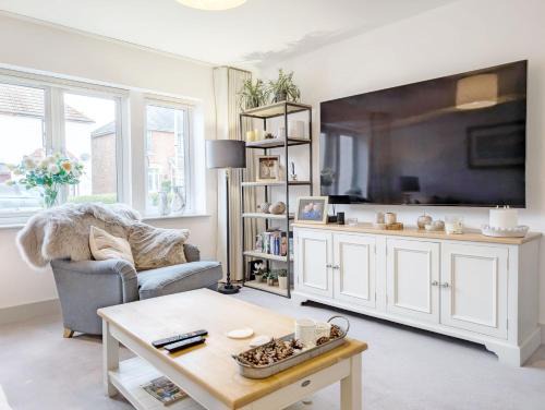 Petersfield House | Charles Street