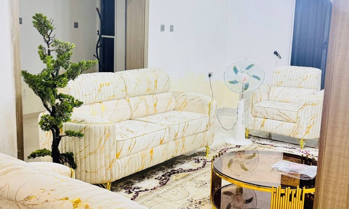 Abuja House | Charming 3-bedroom house with WiFi and AC in fabulous Federal Capital Territory