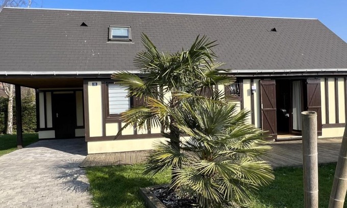 Merville-Franceville-Plage Ski Chalet | Charmant chalet 4P avec jardin privatif, proche plage et commerces à Merville-Franceville - FR-1-487-333