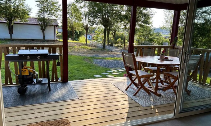 Hasparren Ski Chalet | Charmant chalet avec spa à Hasparren, 50 m², piscine partagée