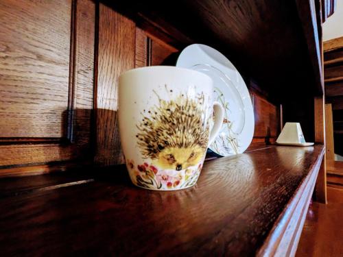 Le Menoux House | Charmant gîte avec terrasse, poêle à bois et parking privé près de la Creuse et d'Argenton-sur-Creuse - FR-1-591-564