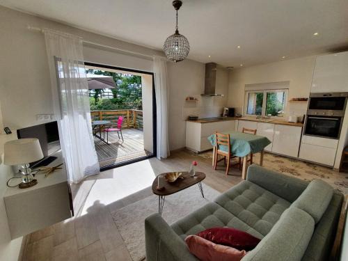 Chilleurs-aux-Bois House | Charmant gîte à la ferme avec terrasse et vue sur la mare - FR-1-590-540