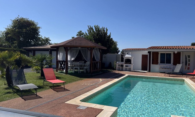 Gujan-Mestras Apartment | Charmant Logement Saisonnier Avec Piscine
