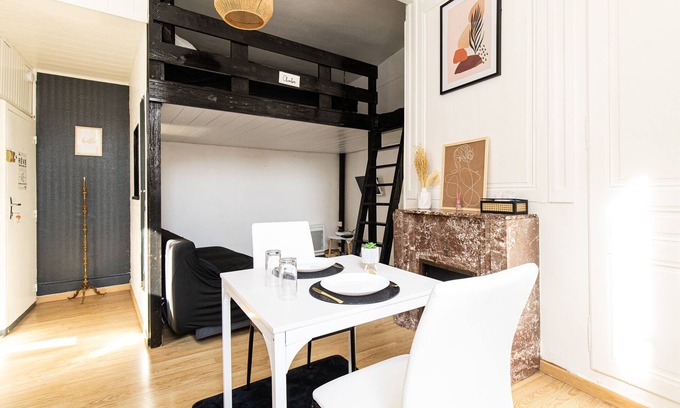 Chalons-en-Champagne Apartment | Charmant Studio
