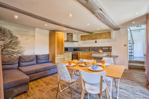 Sommervieu Apartment | Charmant T2 avec jardin et Parking - 5 min de Bayeux