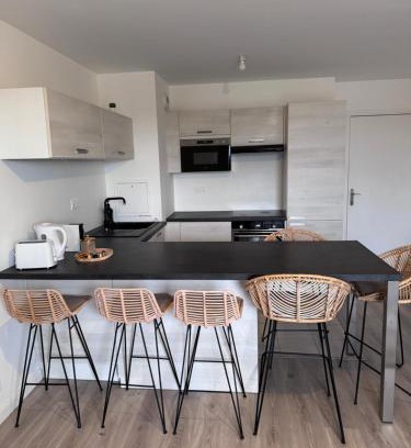 Maurepas Apartment | Charmant T2 avec parking privé