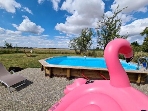 Saint-Lactencin House | Charmante Longère avec Terrasse et Piscine Chauffée, proche châteaux et zoo, en pleine nature - FR-1-591-240