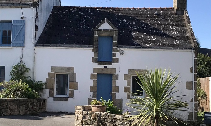 Plouharnel House | Charmante Maison en Pierres au Cœur du Vieux Village de Plouharnel