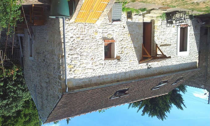 La Neuville-sur-Essonne House | Charming stone house with large garden, terrace and BBQ area