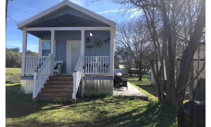 Silver Creek Village House | Charming 1-Bdrm Tiny Home- SUPs, KAYAK