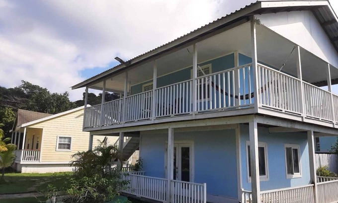 Calabash Bight Apartment | Charming 1-bedroom apartment with Starlink WiFi, AC, in lovely Calabash Bight