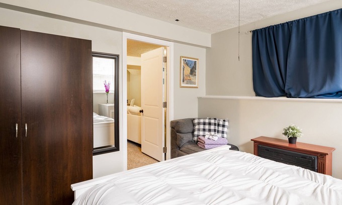 Frederick House | Charming 1 Bedroom Apt- Best Location Near Downtown Frederick & DC