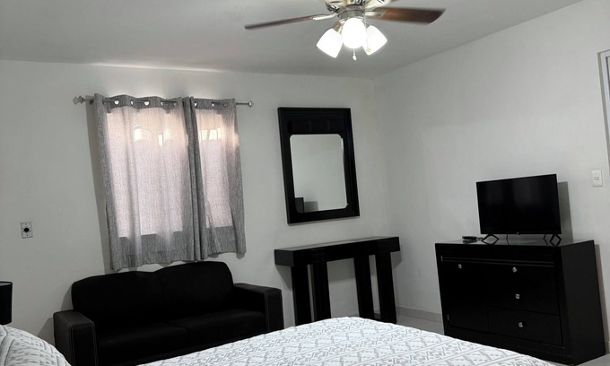 Torreon Apartment | Charming 1-bedroom apartment with AC, WiFi in delightful Torreón