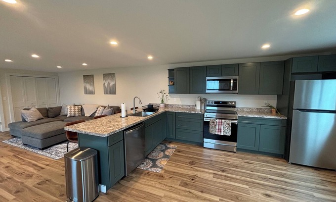 Lyndon Center Apartment | Charming 1-bedroom apartment with AC, WiFi in West Burke