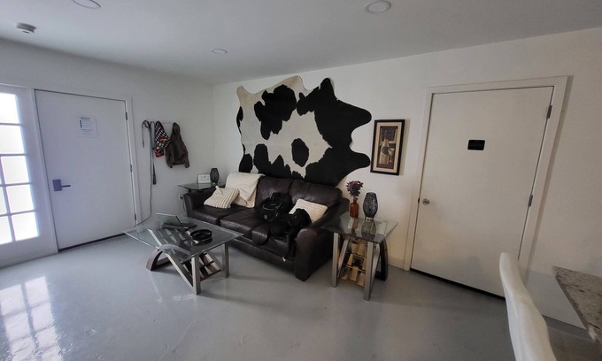 Park Hills House | Charming 1-bedroom converted pet-friendly shop house with fenced in yard