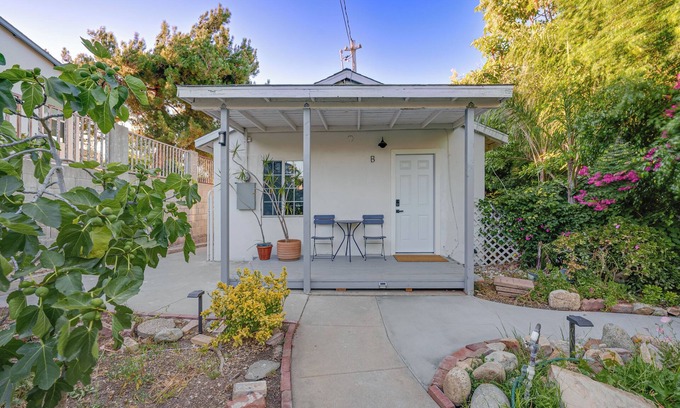 Monterey Park House | Charming 1-bedroom house in Rosemead with WiFi and AC