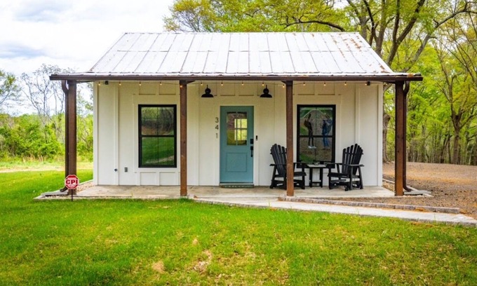Mayo House | Charming 1-bedroom house with WiFi and AC in Cowpens