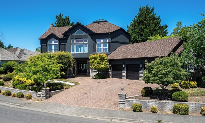 Bull Mountain Apartment | Charming 1-bedroom in-law with SpaciousBackyard ~ Pet friendly