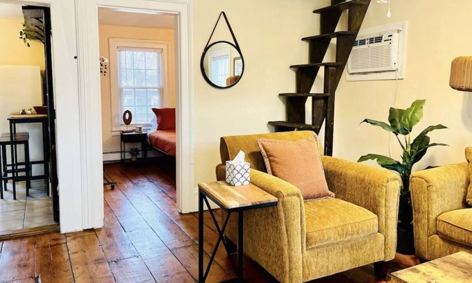 Nyack Apartment | Charming 1 Bedroom in the middle of downtown Nyack