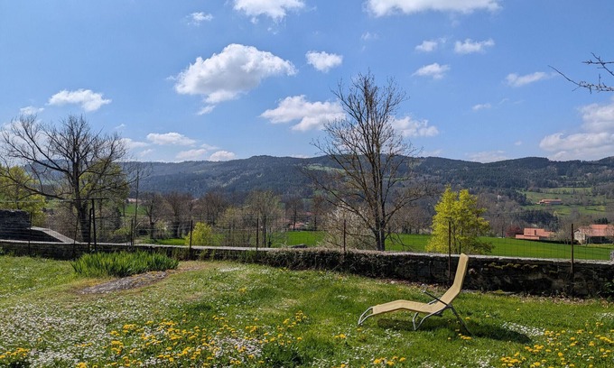 Arsac-en-Velay Cottage | Charming 18th Century Mansion with Garden & Modern Amenities near Puy-en-Velay