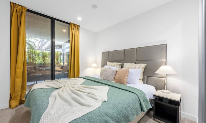 Dickson Apartment | Charming 1BDR Apartment in Dickson with Parking