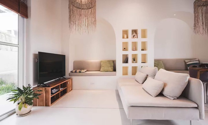 Haad Pleayleam House | Charming 2-BR Seaside Haven