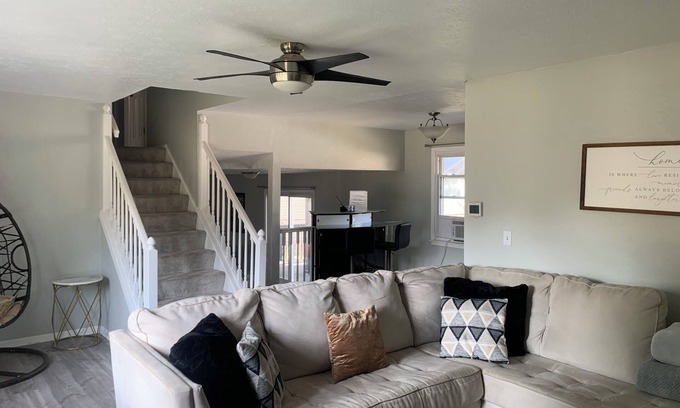 Mentor-on-the-Lake House | Charming 2-bedroom house in serene Mentor-on-the-Lake